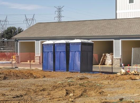 the number of construction portable toilets needed for a construction site depends on the size and duration of the project, as well as the number of employees on site